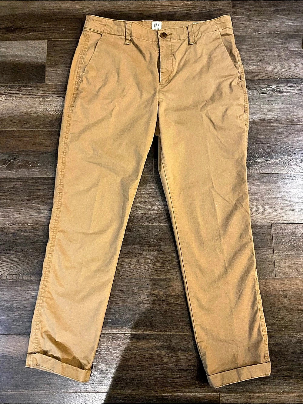 Gap Girlfriend Khaki straight leg cuffed hem cotton pants Size 4.